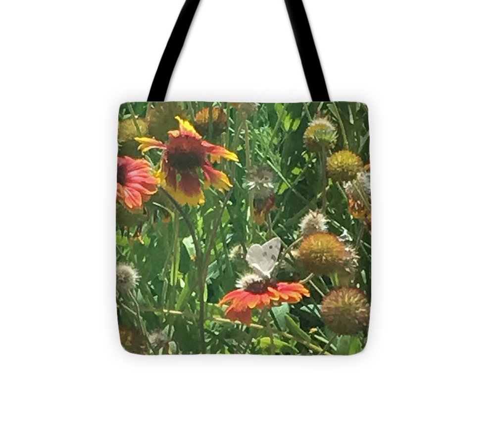 Butterfly on Gaillardia - Tote Bag